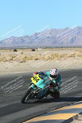 media/Jan-10-2025-CVMA Friday Practice (Fri) [[489e0da257]]/Group 4 and Trackday/Session 2 (Turn 4 Inside)/